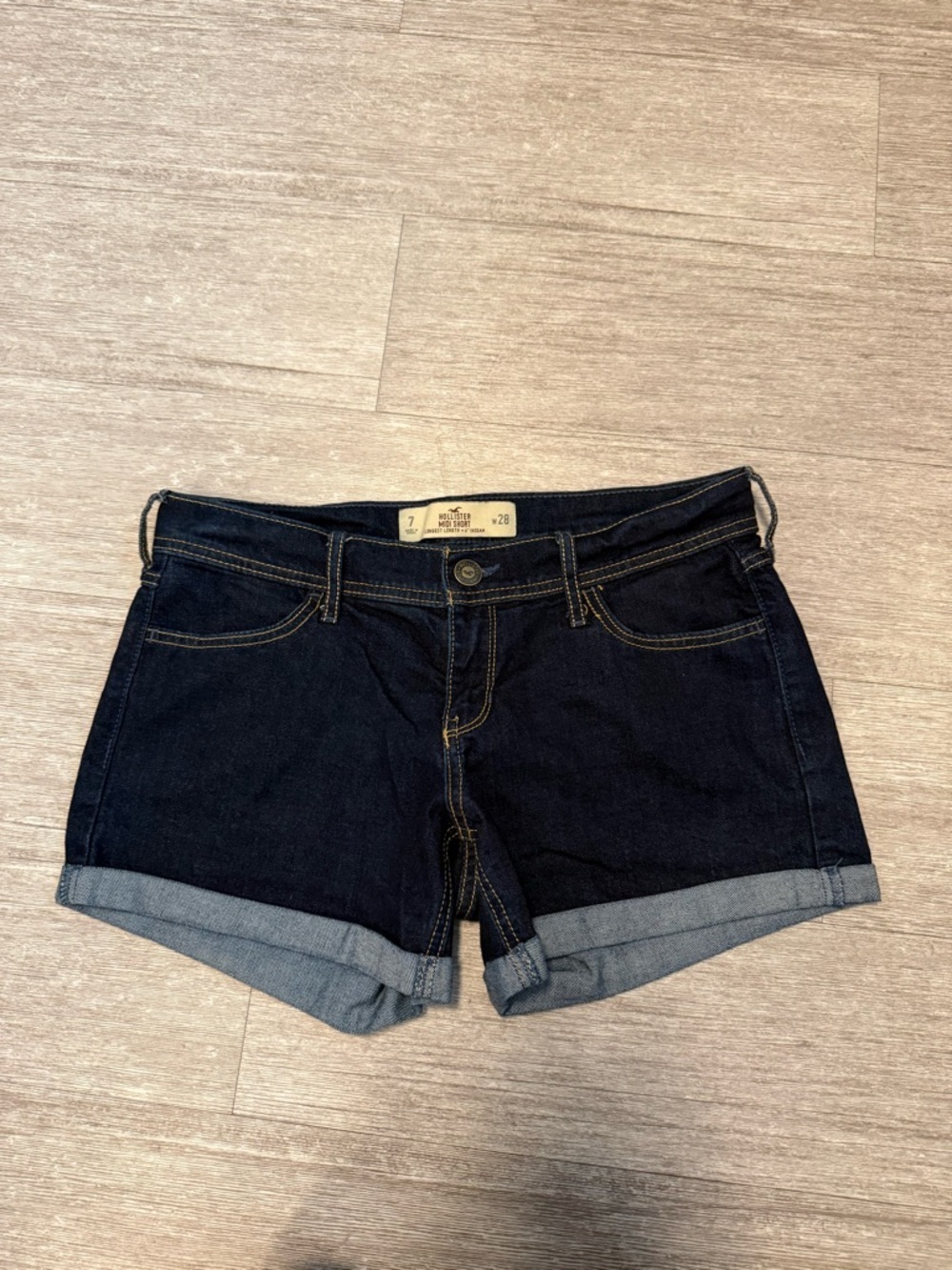 Hollister Midi Short Dark Wash Denim Cuffed Women’s Shorts